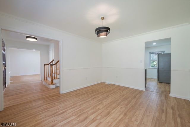 20 Whitewood Dr, Parsippany-troy Hills Twp., NJ 07950