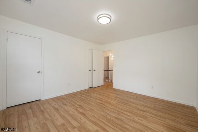 20 Whitewood Dr, Parsippany-troy Hills Twp., NJ 07950