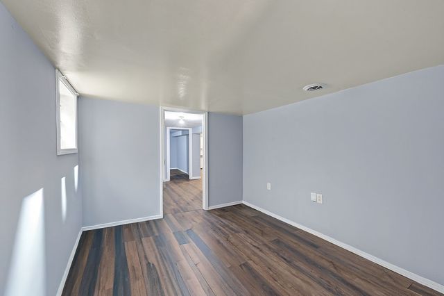 13148 S Escanaba Avenue, Chicago, IL 60633
