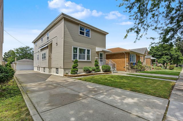 13148 S Escanaba Avenue, Chicago, IL 60633