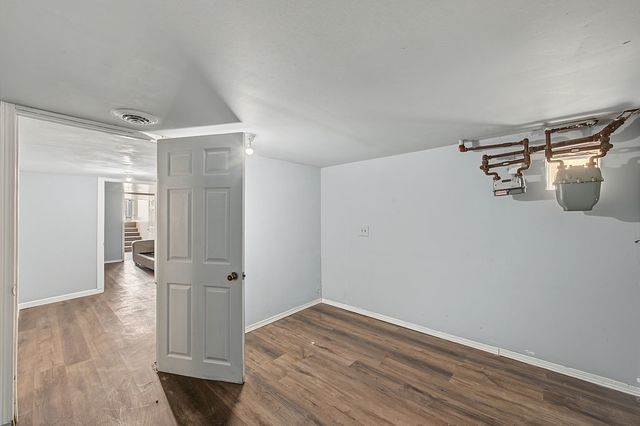 13148 S Escanaba Avenue, Chicago, IL 60633