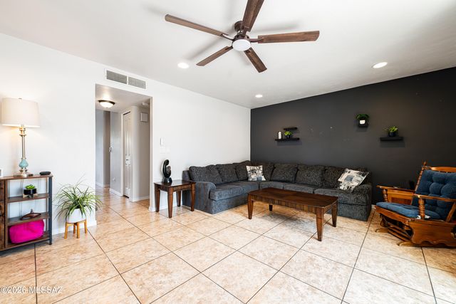 2749 W Anklam Road, Tucson, AZ 85745
