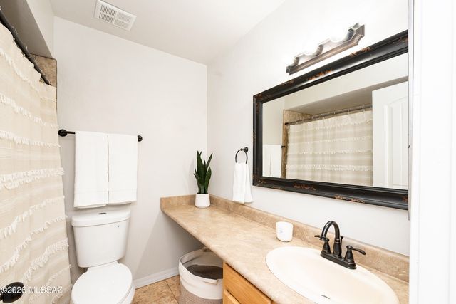 2749 W Anklam Road, Tucson, AZ 85745