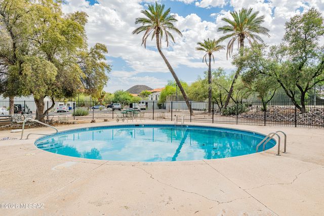 2749 W Anklam Road, Tucson, AZ 85745