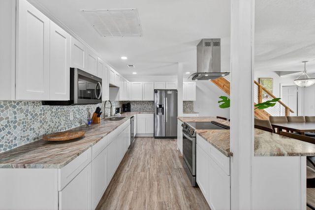 3820 Treasure Circle, Panama City Beach, FL 32408