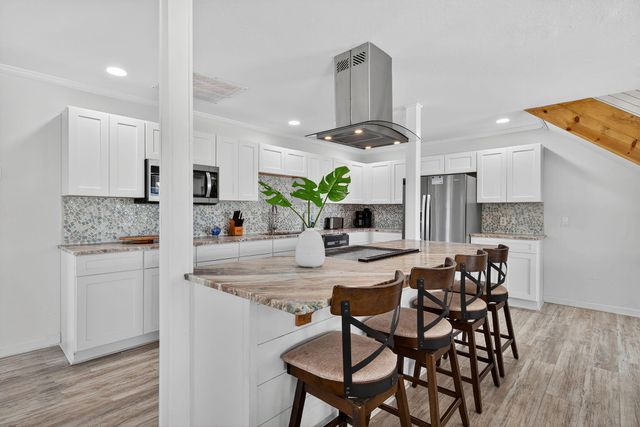 3820 Treasure Circle, Panama City Beach, FL 32408