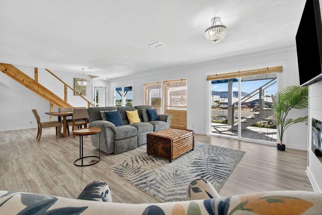 3820 Treasure Circle, Panama City Beach, FL 32408