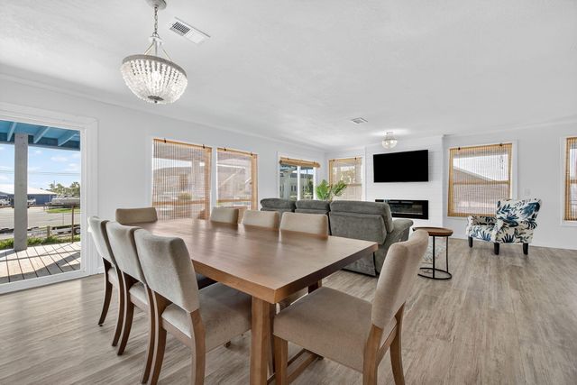 3820 Treasure Circle, Panama City Beach, FL 32408