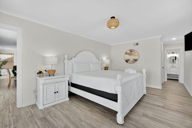 3820 Treasure Circle, Panama City Beach, FL 32408