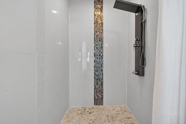 3820 Treasure Circle, Panama City Beach, FL 32408