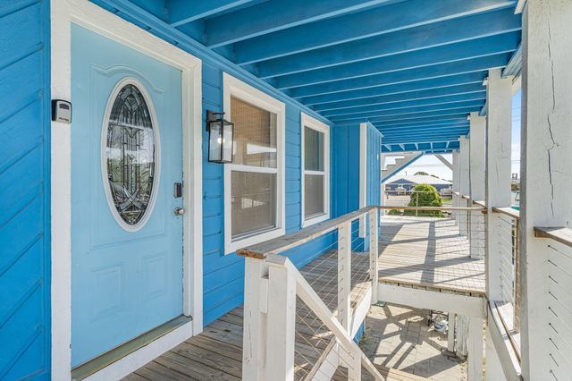 3820 Treasure Circle, Panama City Beach, FL 32408