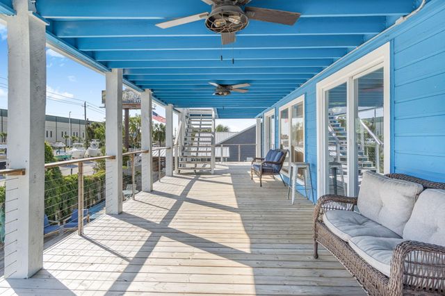 3820 Treasure Circle, Panama City Beach, FL 32408