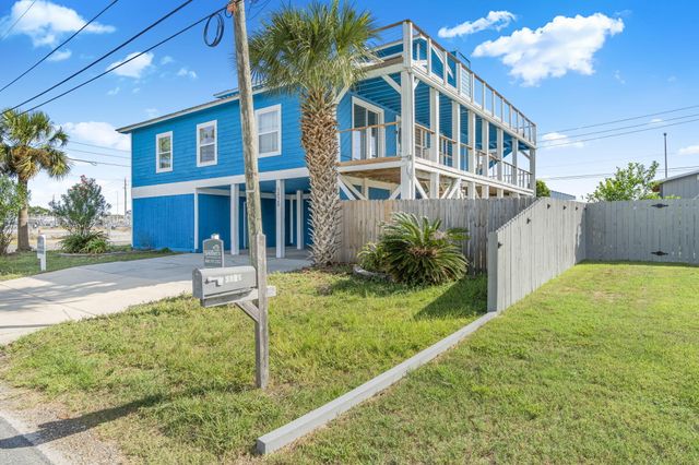 3820 Treasure Circle, Panama City Beach, FL 32408