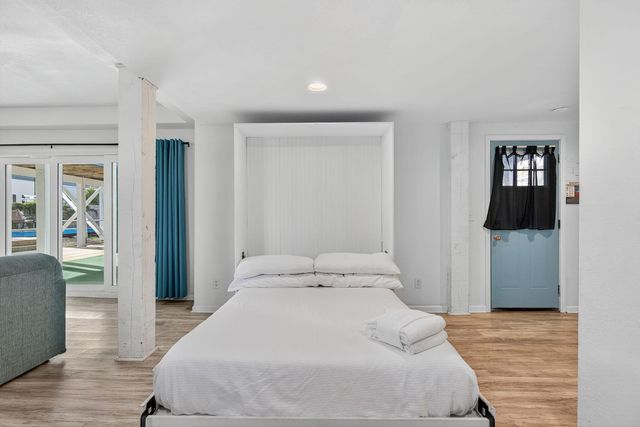 3820 Treasure Circle, Panama City Beach, FL 32408