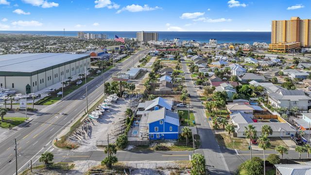 3820 Treasure Circle, Panama City Beach, FL 32408