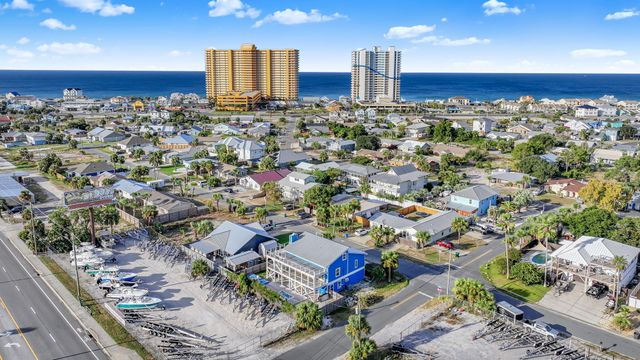 3820 Treasure Circle, Panama City Beach, FL 32408