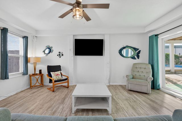 3820 Treasure Circle, Panama City Beach, FL 32408