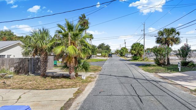 3820 Treasure Circle, Panama City Beach, FL 32408