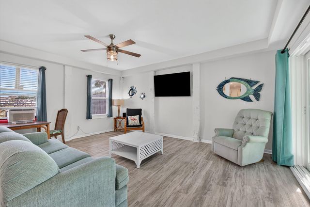 3820 Treasure Circle, Panama City Beach, FL 32408