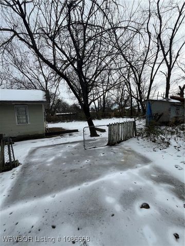 3610 N Johnson Street, Fort Smith, AR 72904