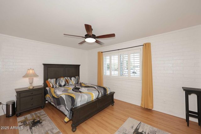 11442 N COGGINS Drive, Sun City, AZ 85351