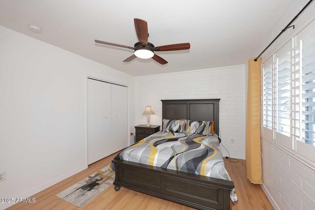 11442 N COGGINS Drive, Sun City, AZ 85351