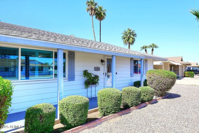 11442 N COGGINS Drive, Sun City, AZ 85351