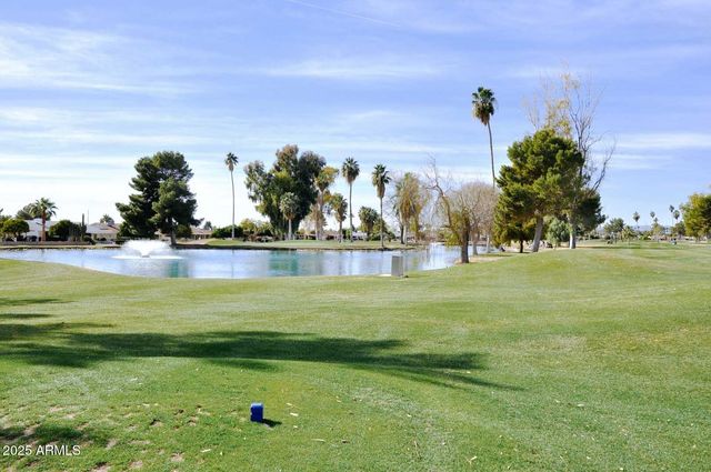 11442 N COGGINS Drive, Sun City, AZ 85351