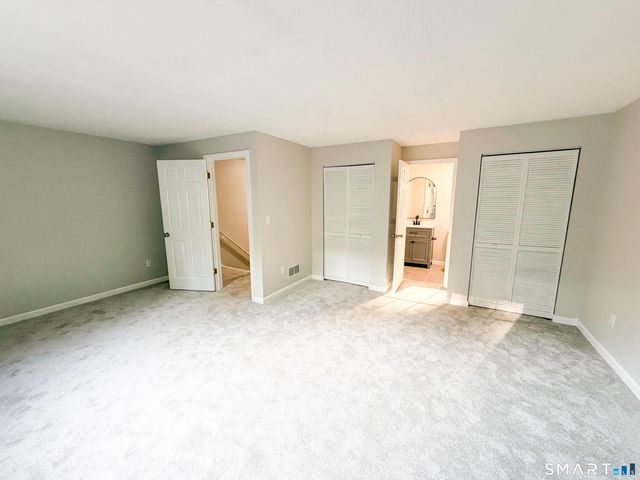 3379 Whitney Avenue 5, Hamden, CT 06518