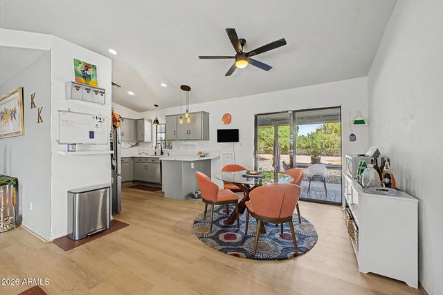 18221 N 42ND Street, Phoenix, AZ 85032