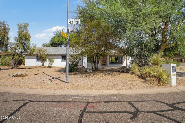 18221 N 42ND Street, Phoenix, AZ 85032