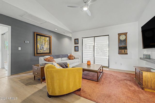 18221 N 42ND Street, Phoenix, AZ 85032