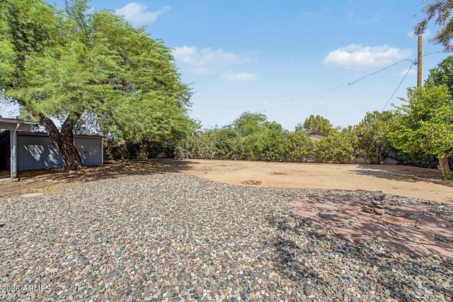 18221 N 42ND Street, Phoenix, AZ 85032
