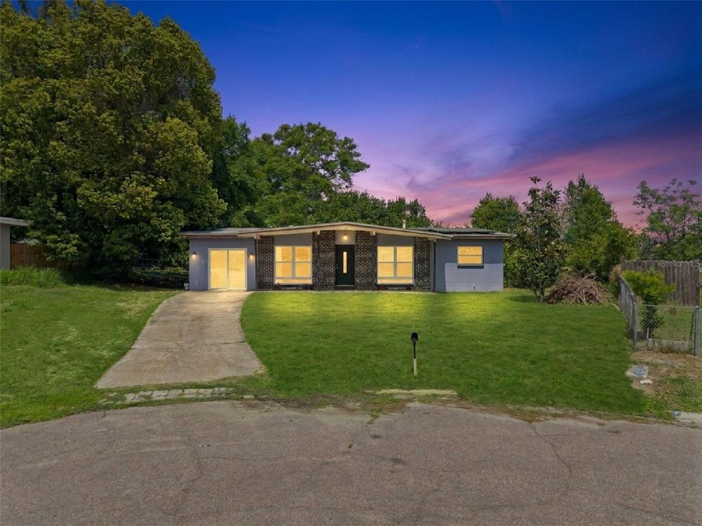 6204 OAKCREST CIRCLE, Orlando, FL 32808