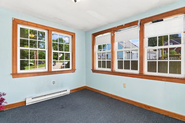 23 Mayflower Road, Woburn, MA 01801