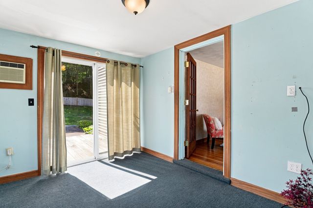 23 Mayflower Road, Woburn, MA 01801