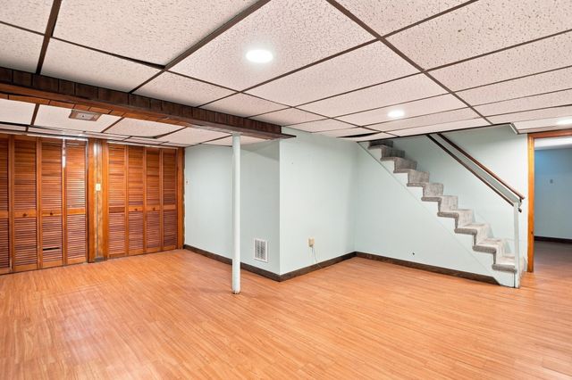 23 Mayflower Road, Woburn, MA 01801