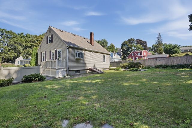 23 Mayflower Road, Woburn, MA 01801