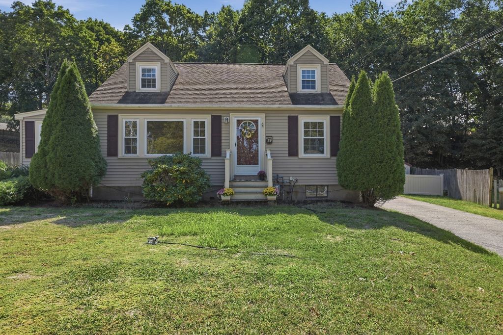 23 Mayflower Road, Woburn, MA 01801