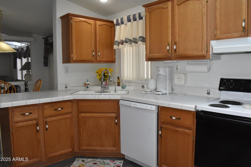 812 E ALABAMA Court, Florence, AZ 85132 — photo 5