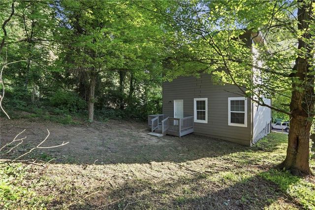 1749 Givens Street NW, Atlanta, GA 30318