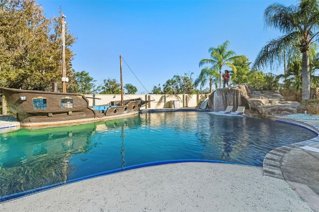 19165 GERACI ROAD, Lutz, FL 33558