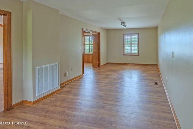 190 Halls Pond Road, Rose Hill, NC 28458