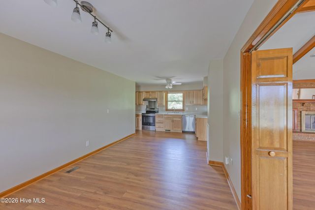 190 Halls Pond Road, Rose Hill, NC 28458