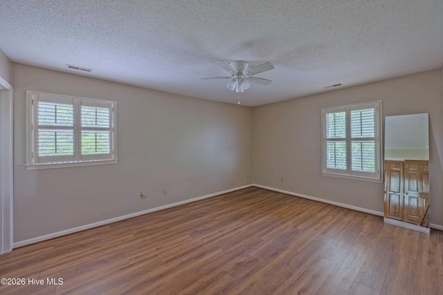 190 Halls Pond Road, Rose Hill, NC 28458