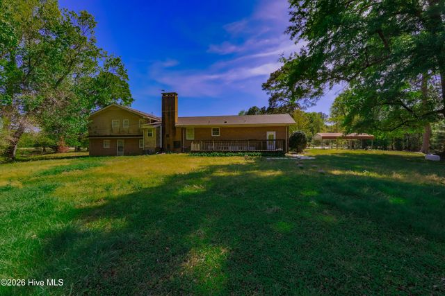 190 Halls Pond Road, Rose Hill, NC 28458