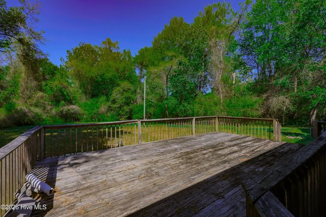 190 Halls Pond Road, Rose Hill, NC 28458