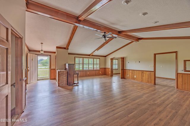 190 Halls Pond Road, Rose Hill, NC 28458