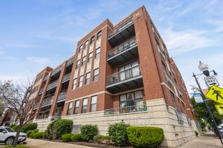 4011 N Francisco Avenue 205, Chicago, IL 60618