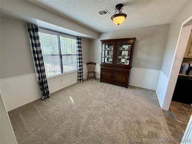 1807 SW 4th Street, Wagoner, OK 74467